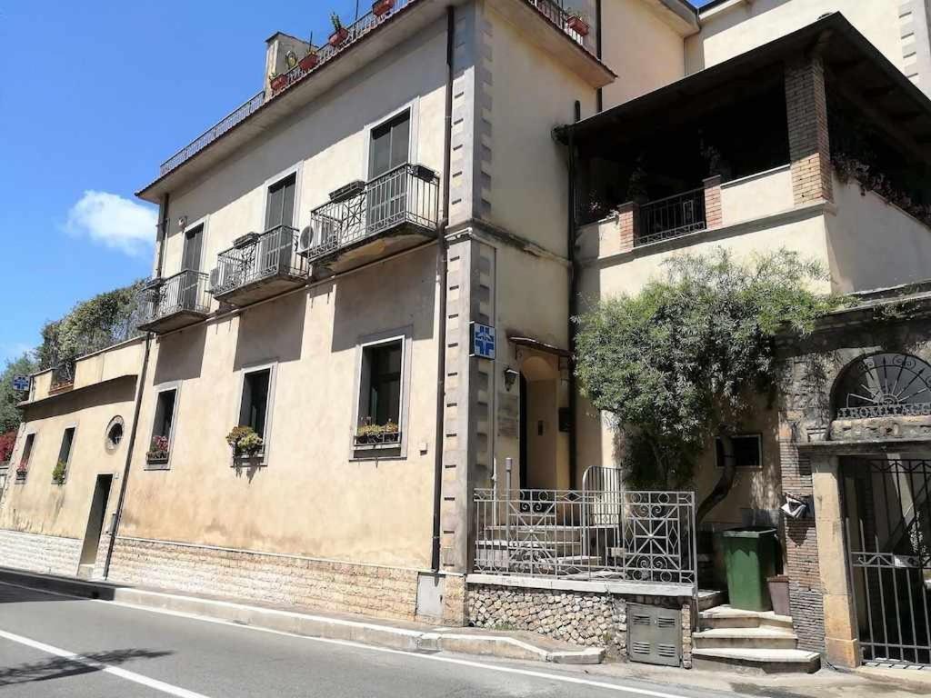 Casa Dinky Attico Con Terrazza Vista Mare Apartment Formia Exterior foto