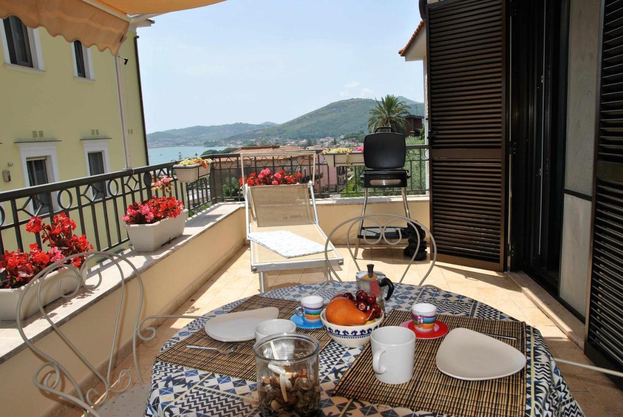 Casa Dinky Attico Con Terrazza Vista Mare Apartment Formia Exterior foto