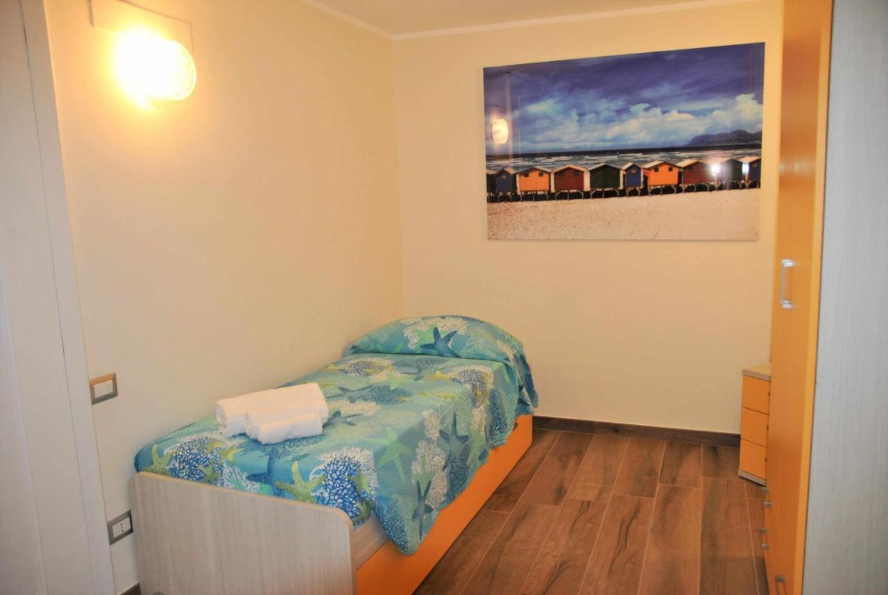 Casa Dinky Attico Con Terrazza Vista Mare Apartment Formia Exterior foto